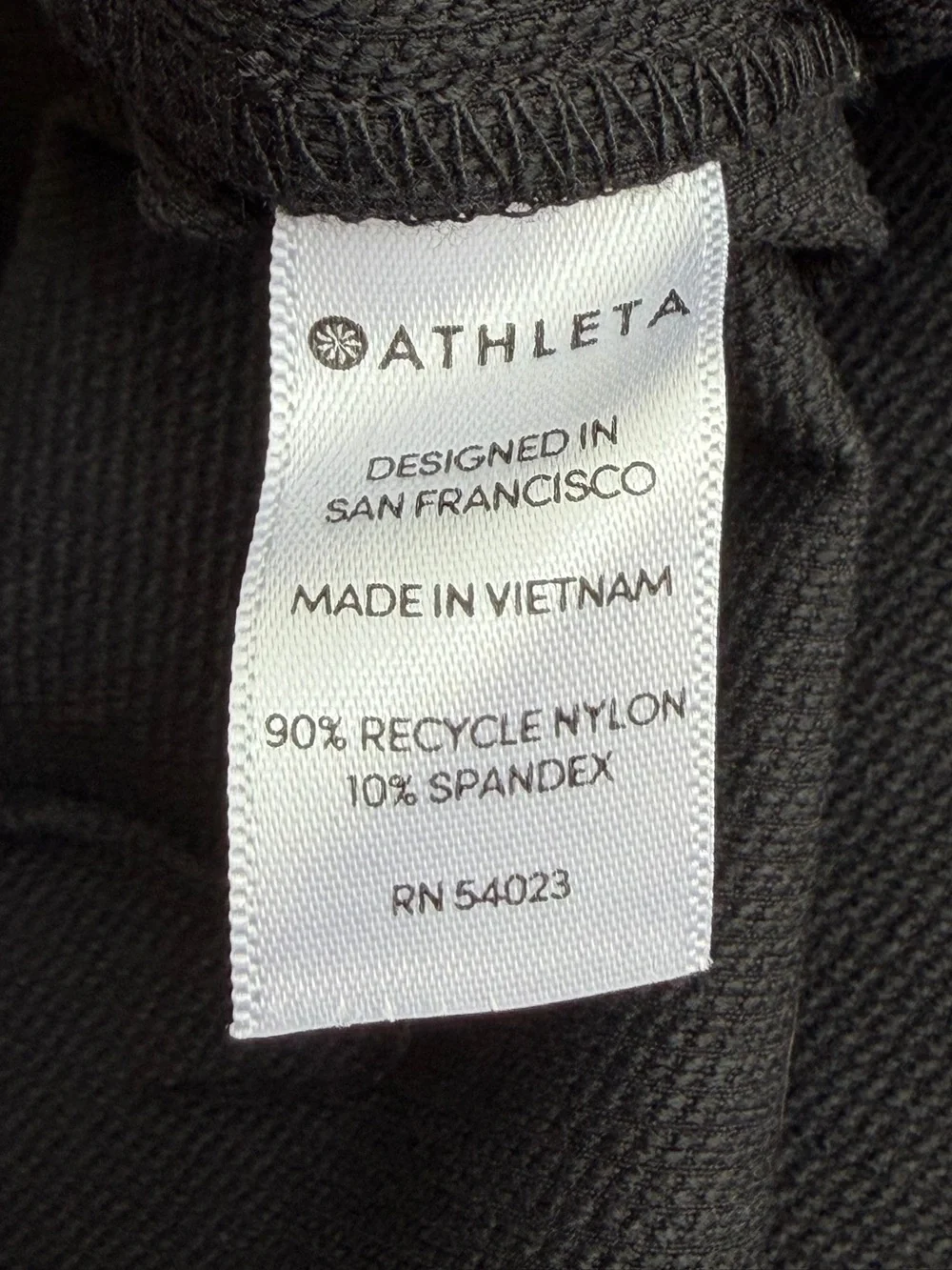 Athleta Wander Slim Hiking Ankle Black Pants with Pockets Size 6